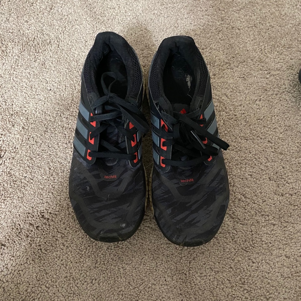 Adidas tennis shoes